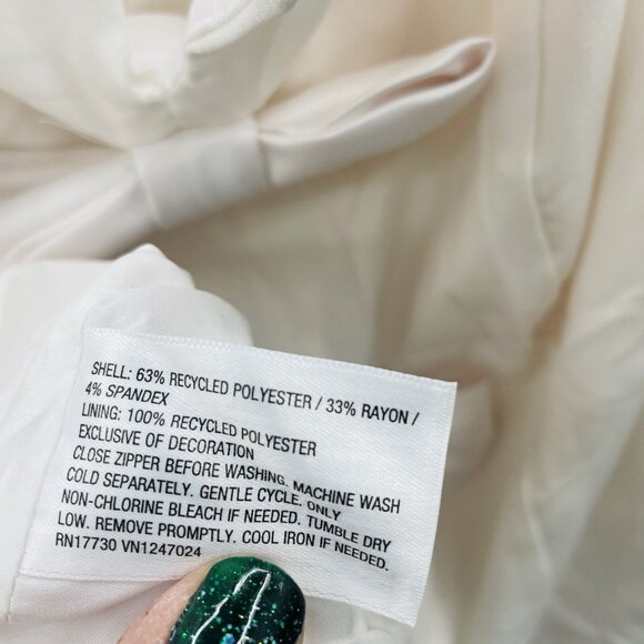 Future Collective Womens Plus Size 1X Holiday Bow Front Tank Top in Cream 098 - Picture 8 of 8